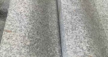 舟山芙蓉白S型拉丝面路沿石