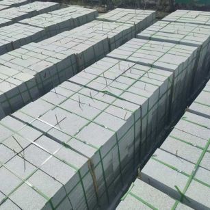 舟山 芝麻白1.8公分火烧300*600地铺，清仓大甩卖