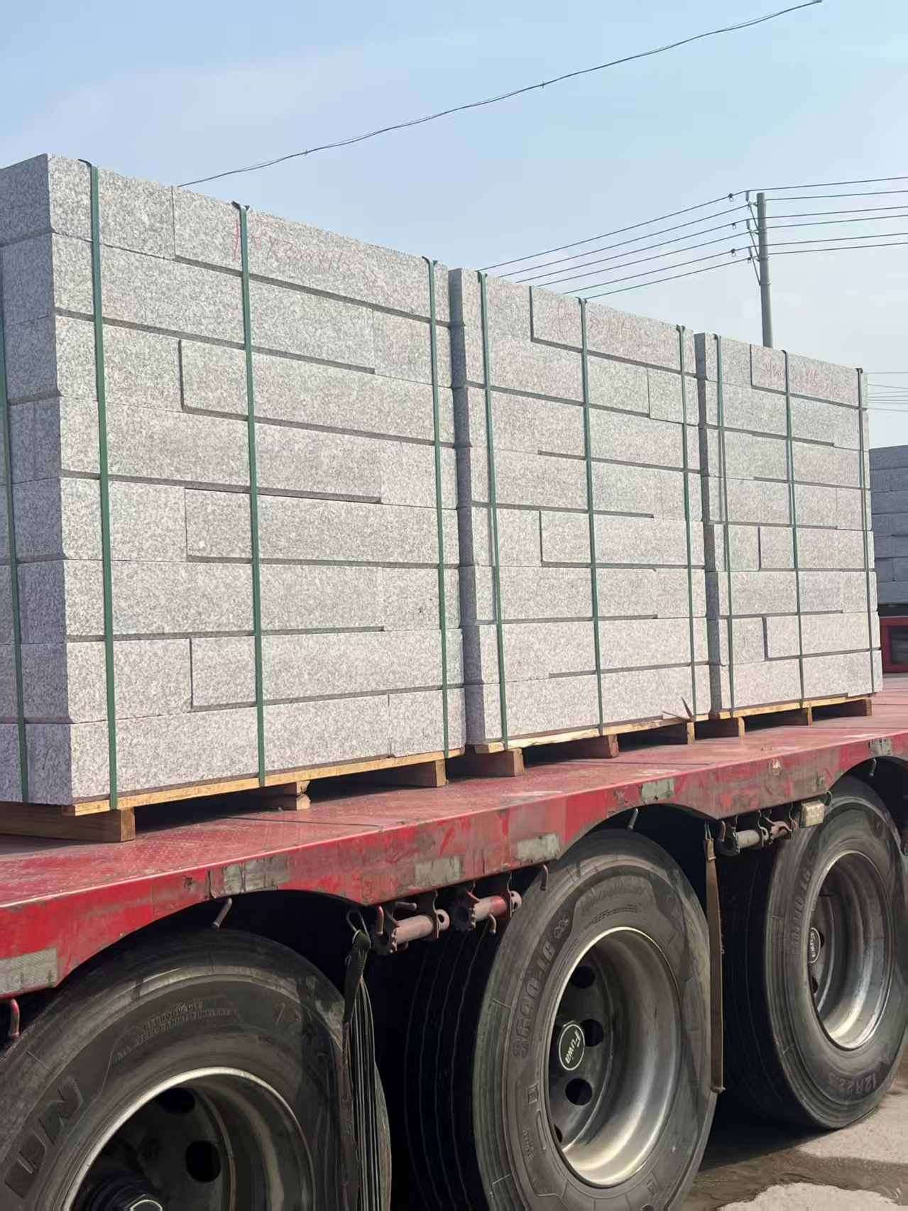 舟山 芙蓉白路沿石装车