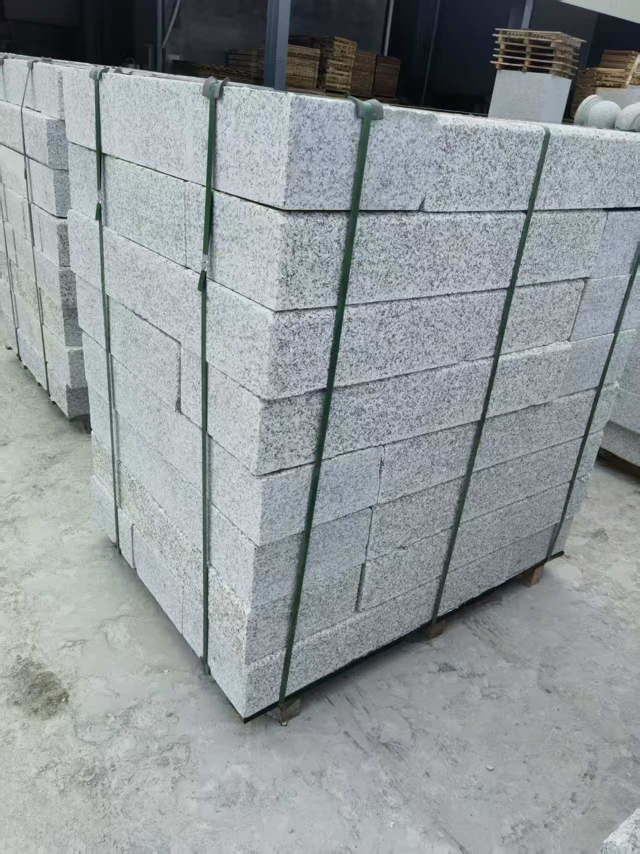 舟山 芙蓉白火烧两面路沿石