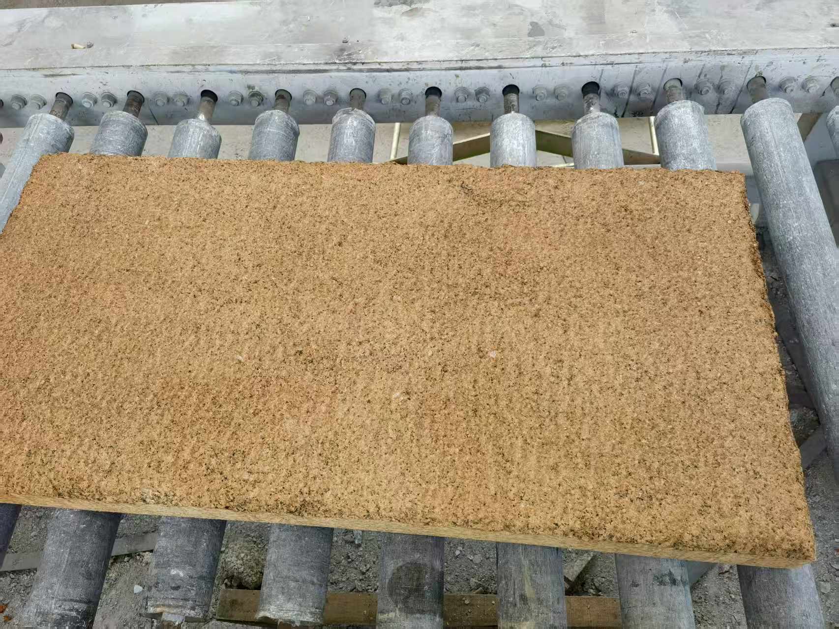 舟山 菠萝面老石板，做旧仿古石，流水线生产加工