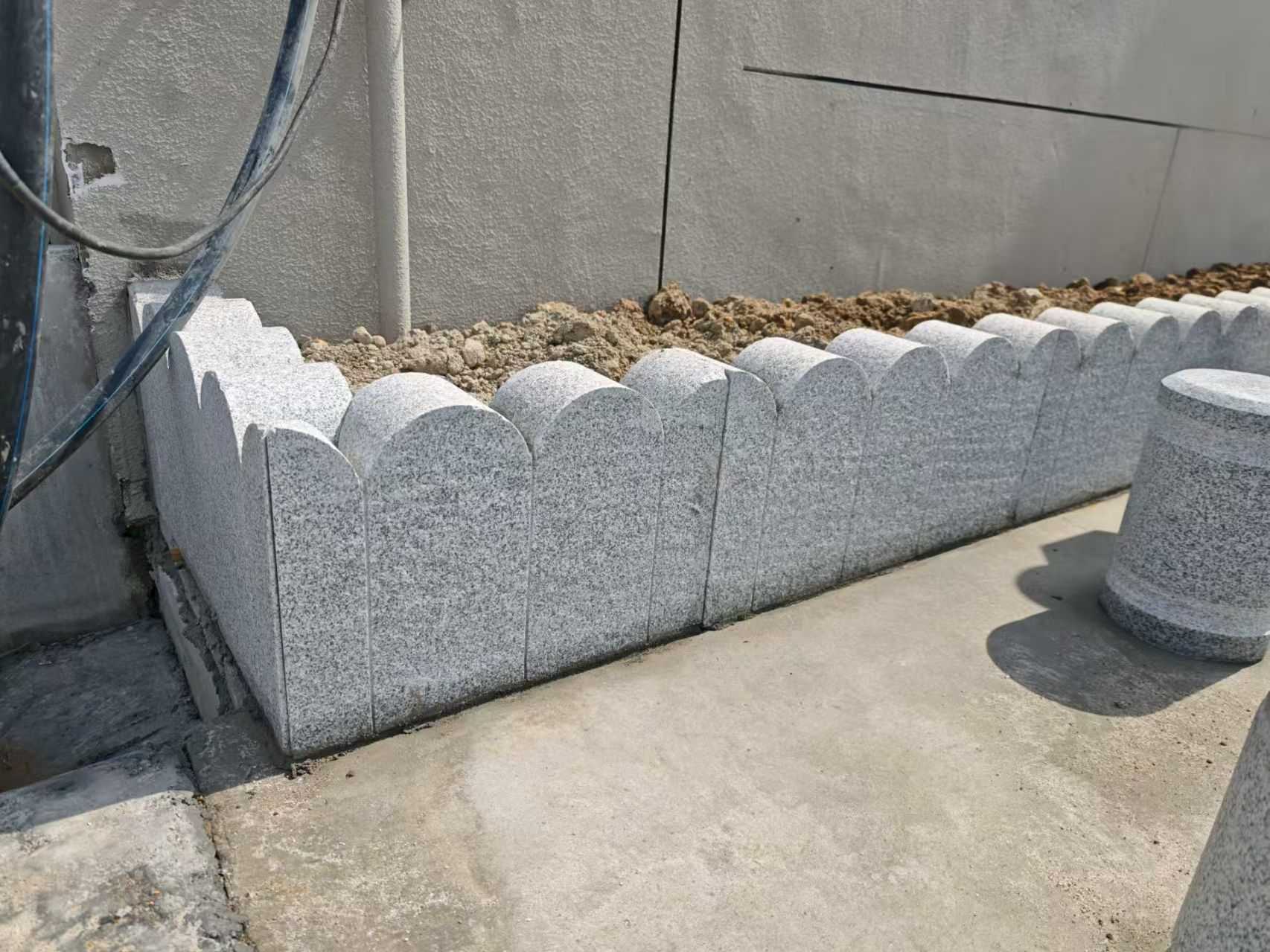 舟山 芝麻白花岗岩花边石铺装效果图